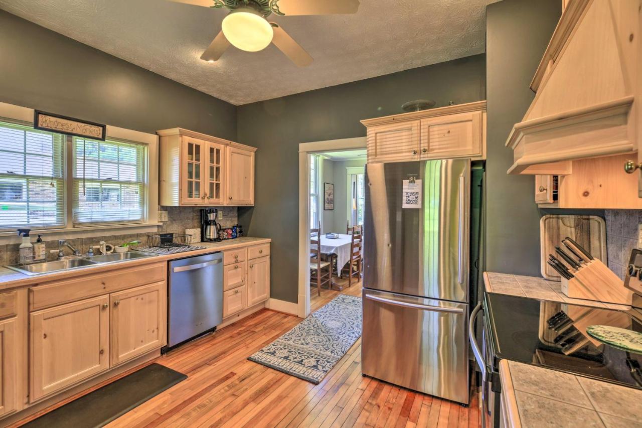 Cozy Damascus Cottage With Porch And Trail Access! Extérieur photo