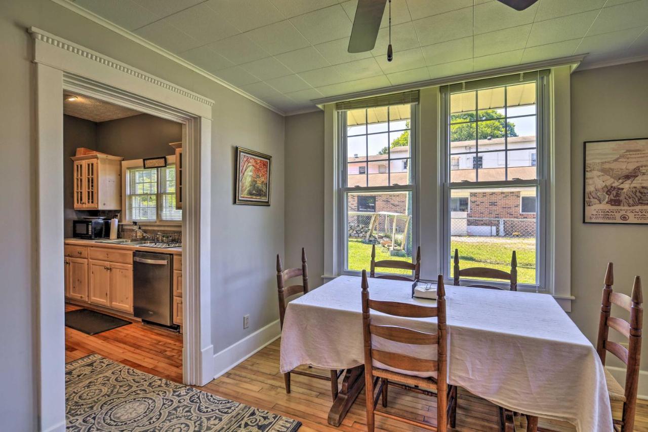 Cozy Damascus Cottage With Porch And Trail Access! Extérieur photo