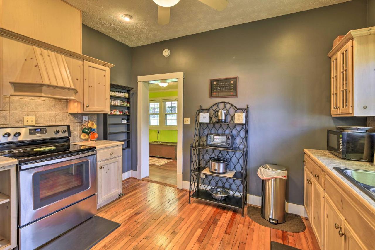 Cozy Damascus Cottage With Porch And Trail Access! Extérieur photo