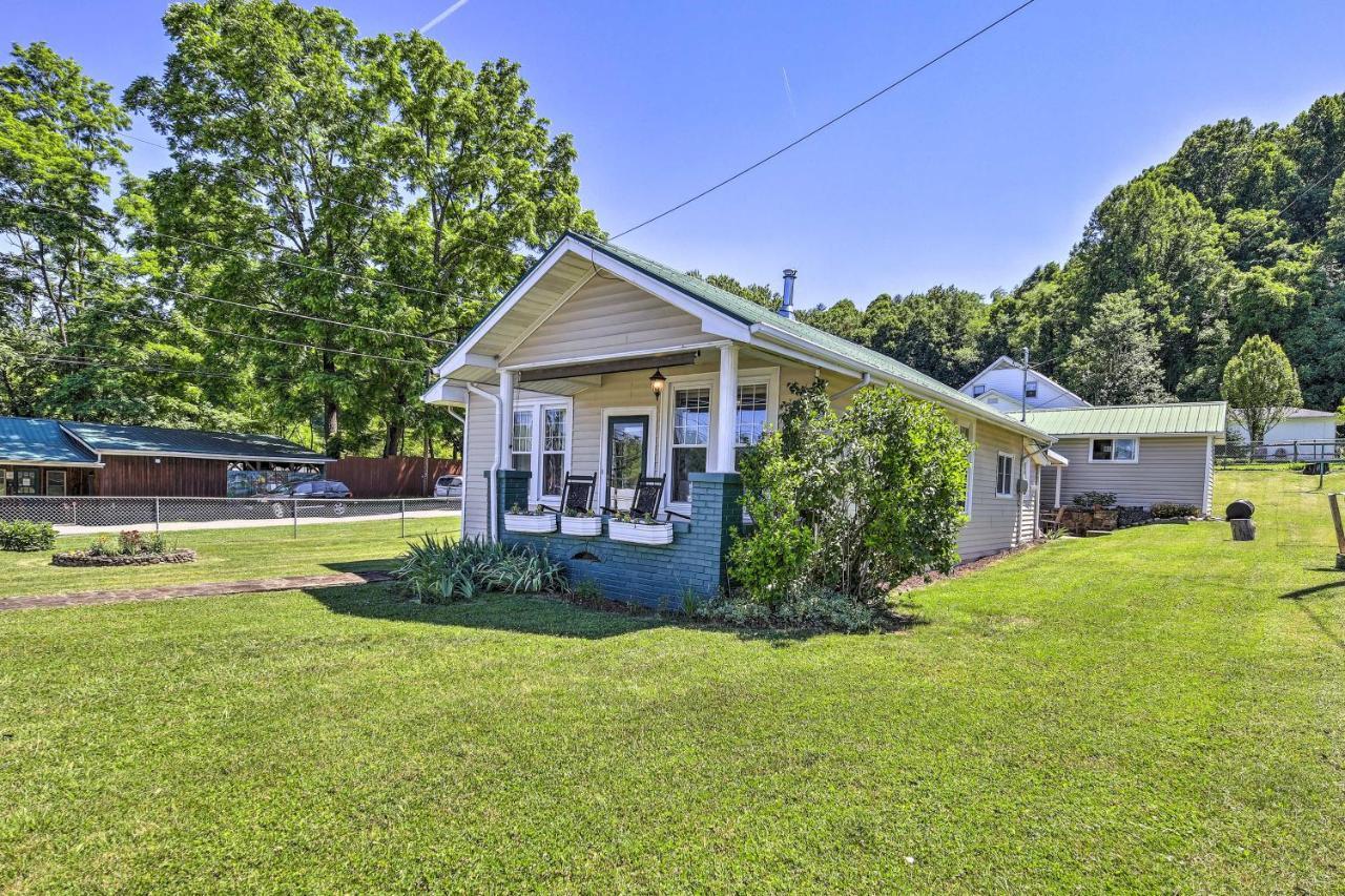 Cozy Damascus Cottage With Porch And Trail Access! Extérieur photo