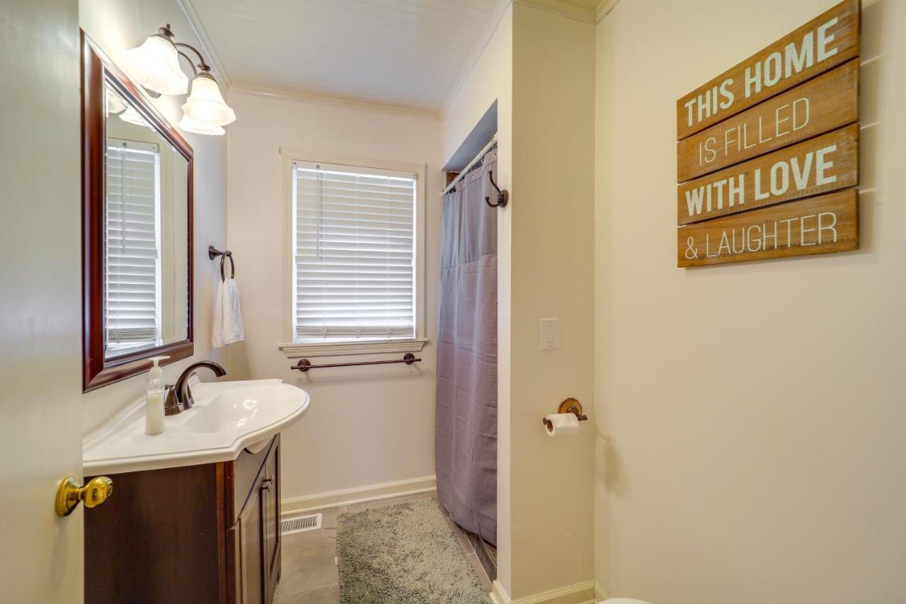 Cozy Damascus Cottage With Porch And Trail Access! Extérieur photo